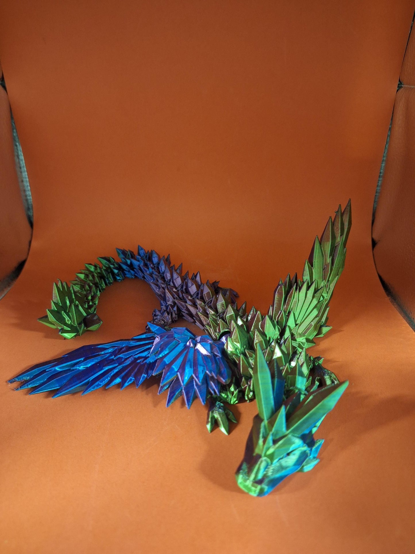 Magic 3-Colored Crystal Dragon 3D Printed Desk Decor Rainbow Fidget Toy Stress Relief Fantasy Bookshelf