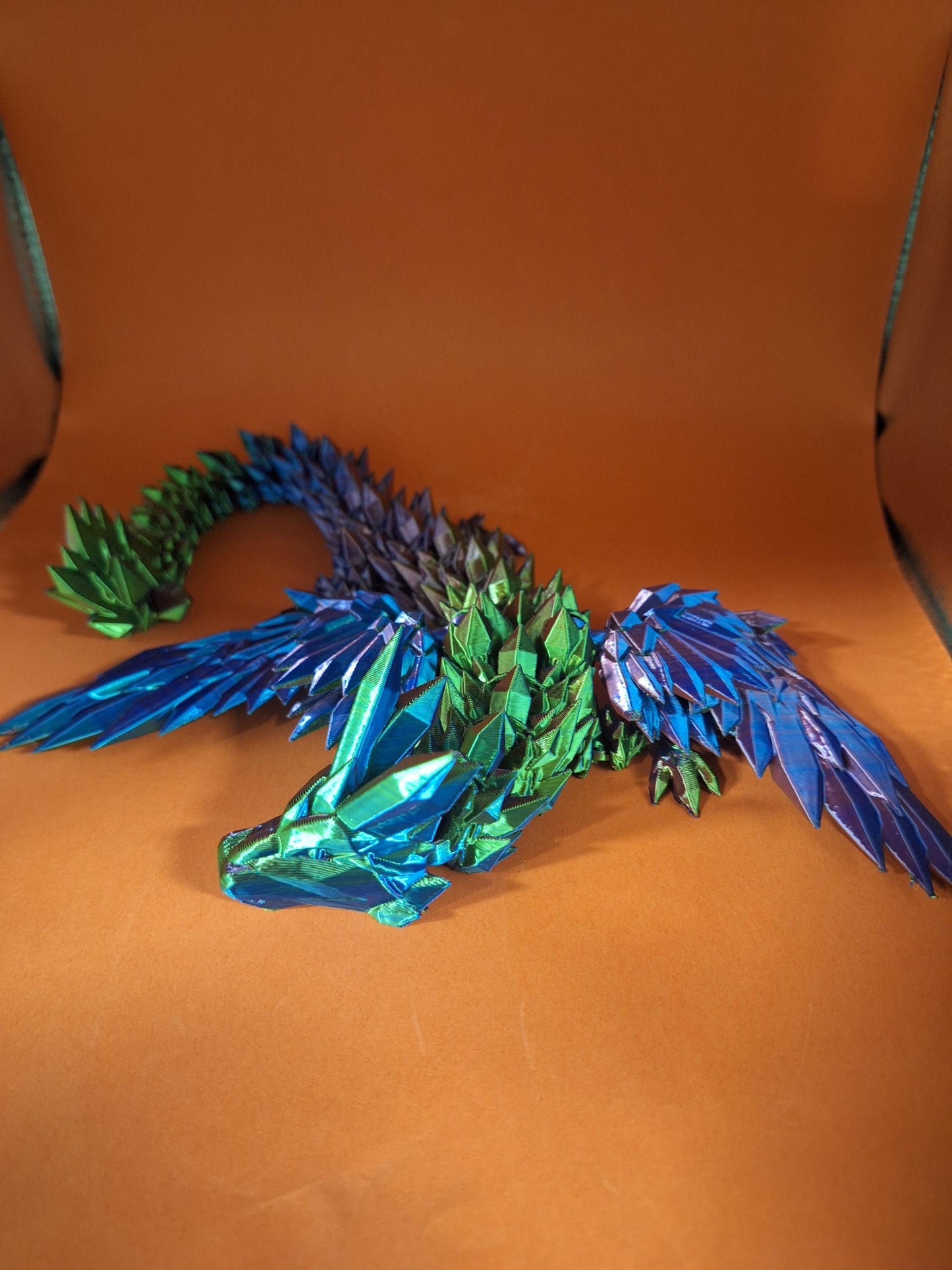 Magic 3-Colored Crystal Dragon 3D Printed Desk Decor Rainbow Fidget Toy Stress Relief Fantasy Bookshelf